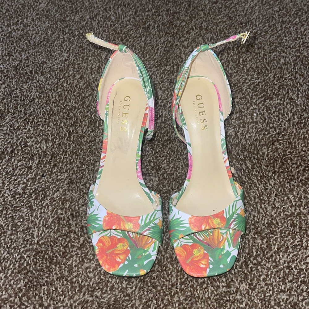 Tropical heels